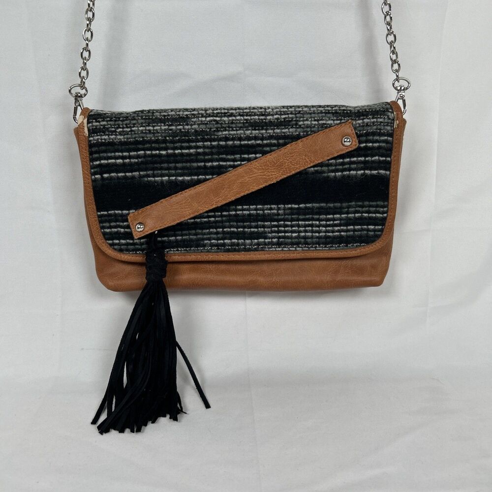Cato Faux Leather Chain Strap Crossbody Purse Clutch With Black Tassle